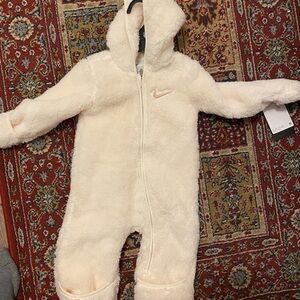 Nike Soft Cream Hooded Baby Footie (9months)
